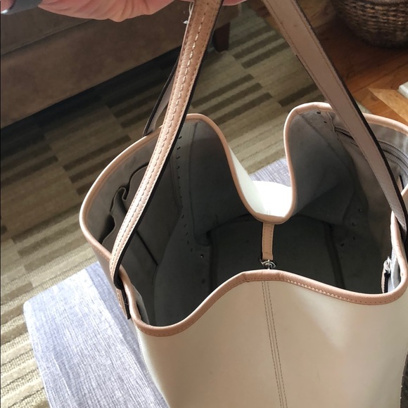 Coach two-tone tote - Picture 7 of 12